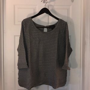 18/20 Lane Bryant Keyhole Back Sweater, 3/4 Sleeve